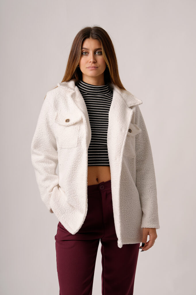 Saco Mediano Paño Boucle Con Botones Ronnie
