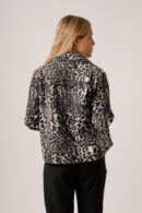 Saco Corto Paño Estampado Animal Print Drop