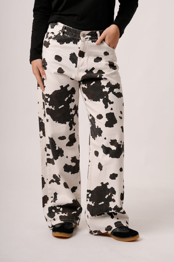 Pantalon Ancho Gabardina Estampada Tipo Vaca Molly