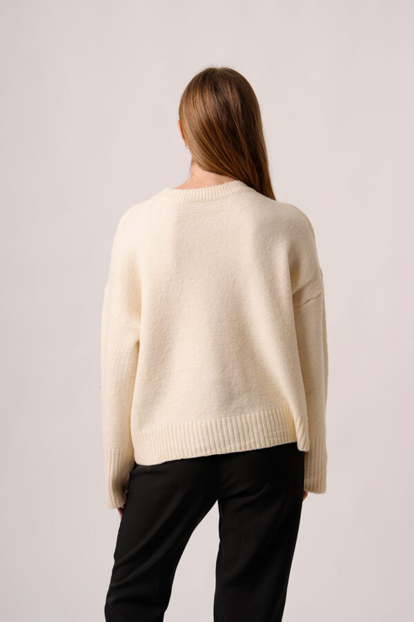 Sweater Manga Ancha Varias Flores Con Lentejuelas Matilde