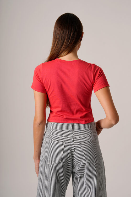 Remera Corta Algodon Jersey Peinado Estampa Capri