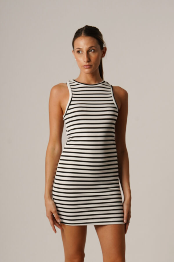 Vestido Corto Merlina Estampada Raya Mediana Grecy