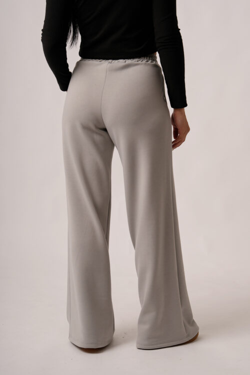 Palazzo Wide Leg Scuba Con Cintura Elastico Y Fuelle Cada Pierna Nacky