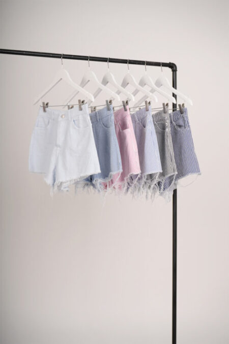 Short Gabardina Rigida Rayada Greta - Imagen 2