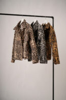 Saco Corto Paño Estampado Animal Print Drop