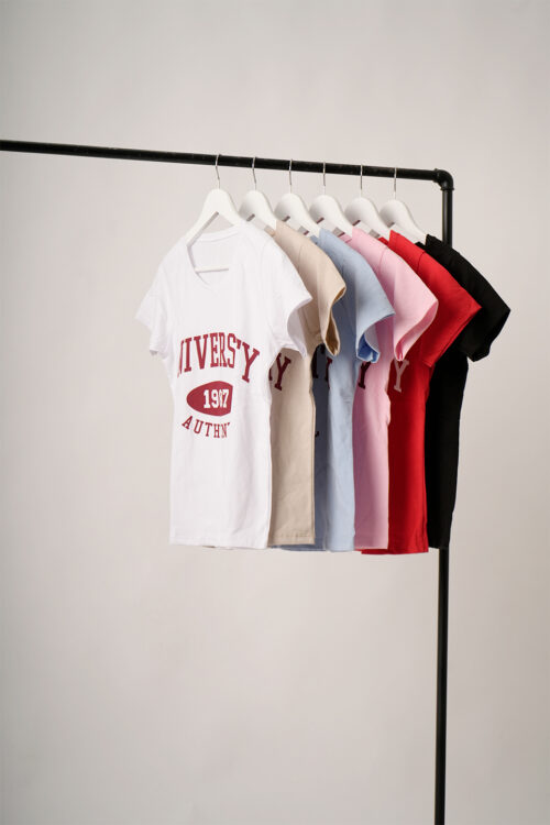 Remera Manga Corta Jersey Peinado Estampa Authentic University
