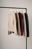 Sweater Cuello Redondo Tachas Arriba Karachi