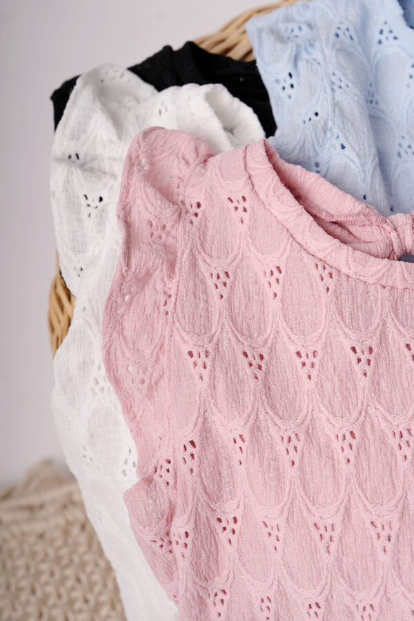 Musculosa Gota Con Moño Atras Broderie Crep Gota Con Puntos Ana