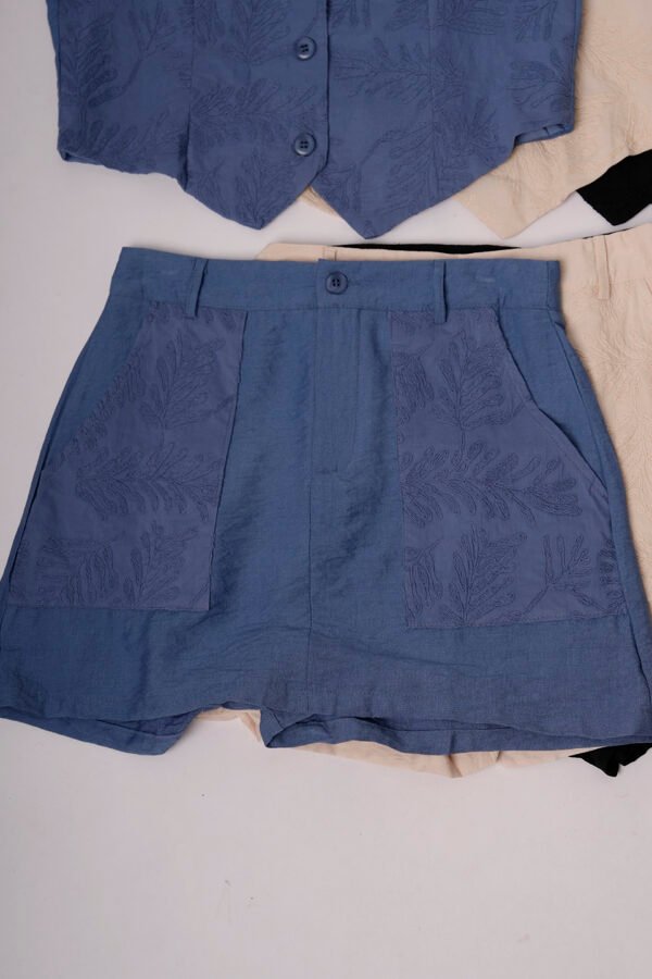 Conjunto Sastrero Chaleco y Short Pollera Lino Sastreria Broderie Limbo