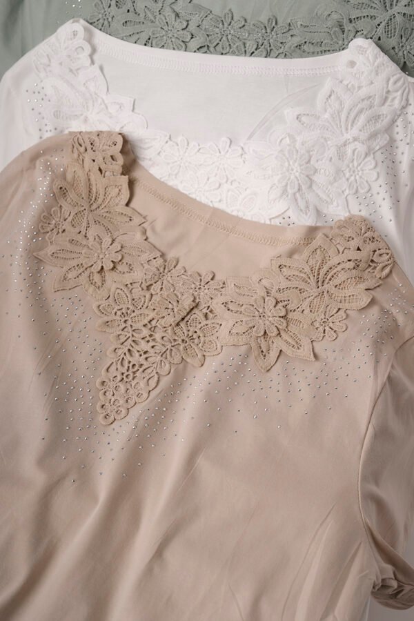 Remera Manga Corta Lycra Puntilla Tacha Broderie Kristen