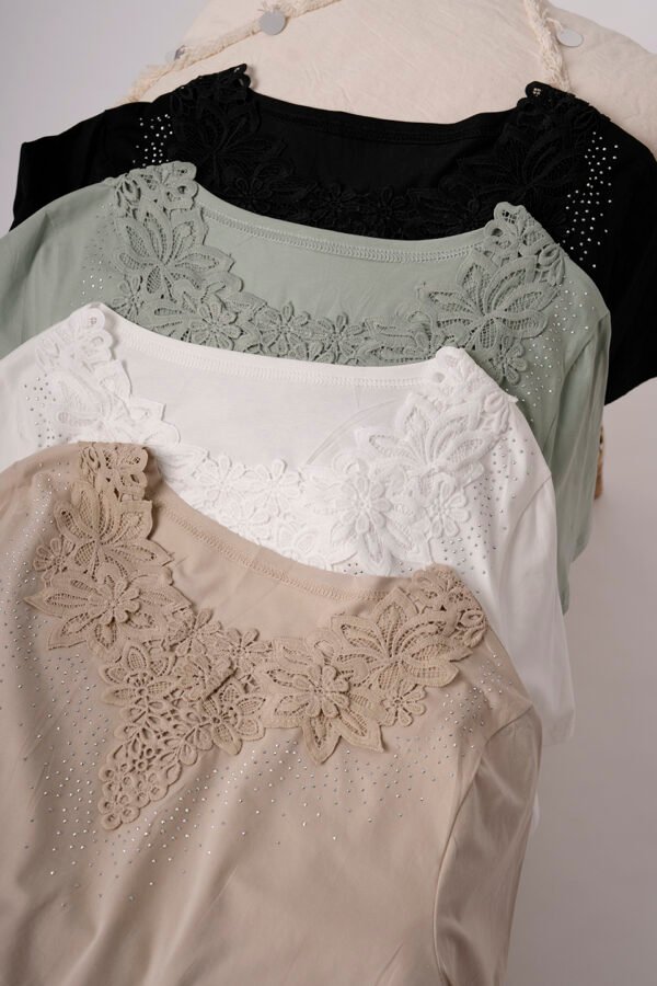 Remera Manga Corta Lycra Puntilla Tacha Broderie Kristen