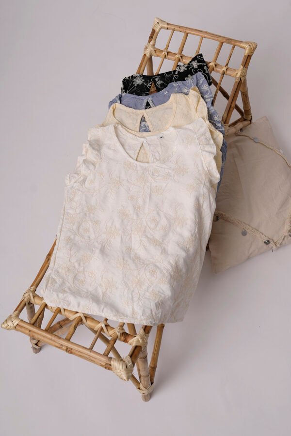 Musculosa Gota Lino Broderie Vane