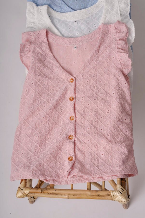 Musculosa Volado Con Botones Broderie Crep Bloom