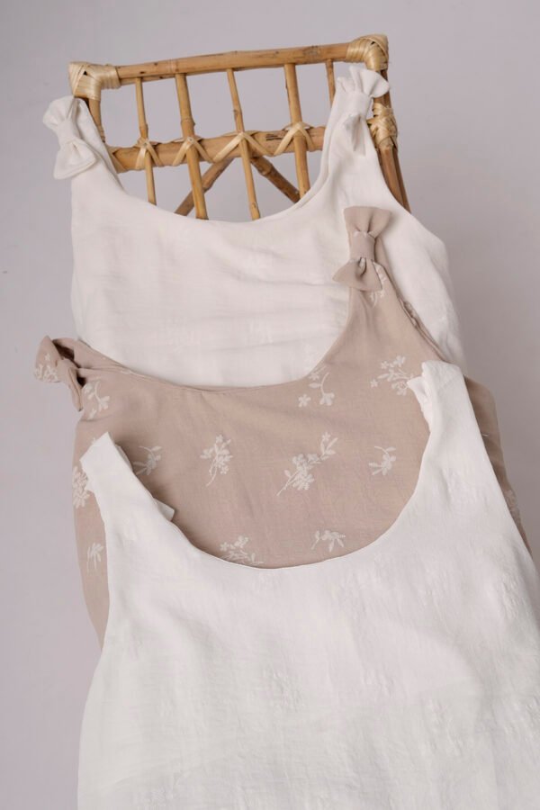 Musculosa Cey Puffing Moño En Los Hombros Adisa