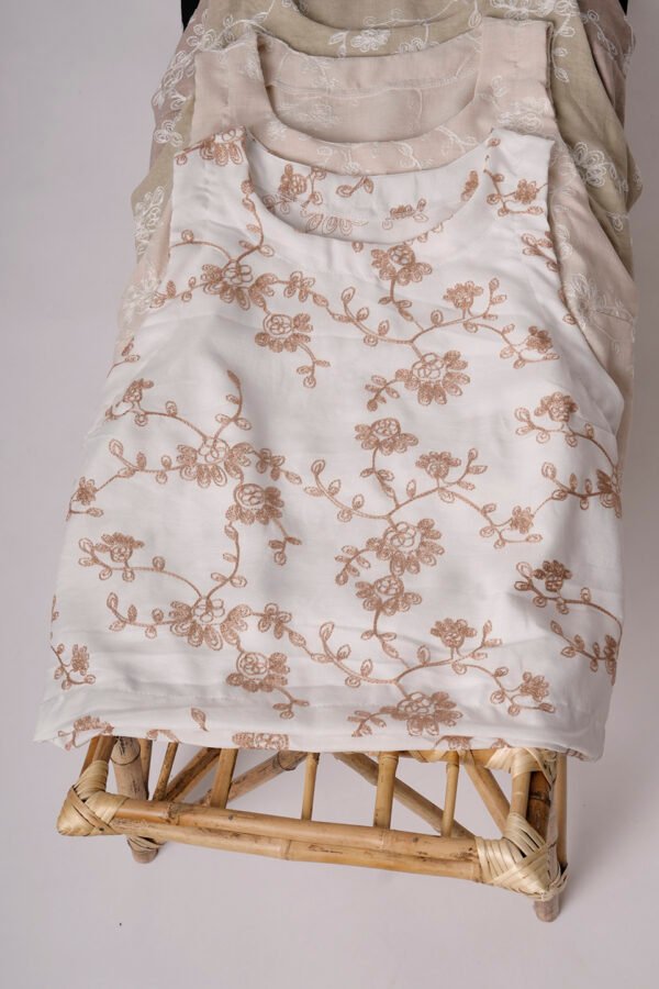 Musculosa Lino Broderie Uma