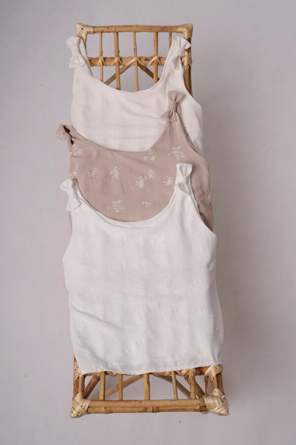 Musculosa Cey Puffing Moño En Los Hombros Adisa