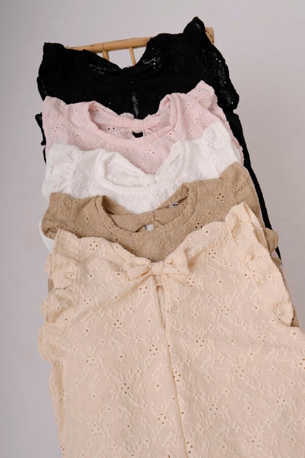 Musculosa Gota Con Moño Atras Broderie Crep Dora