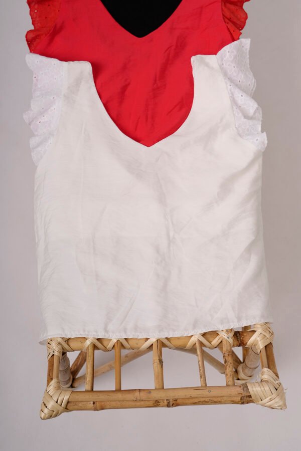 Musculosa Satin Mate Manga Broderie Plano Cassidy