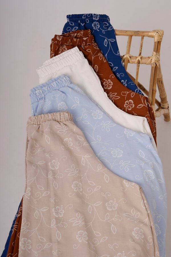 Palazzo Cey Puffing Floreana