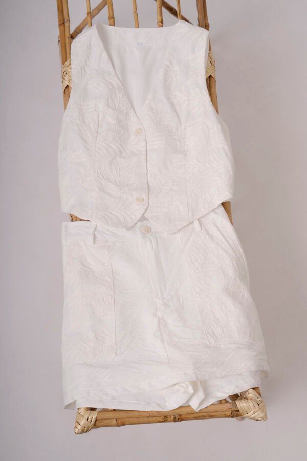 Conjunto Sastrero Chaleco y Short Pollera Lino Sastreria Broderie Limbo