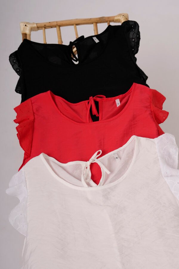 Musculosa Gota Satin Mate Manga Broderie Plano Para Atar Atras Ada