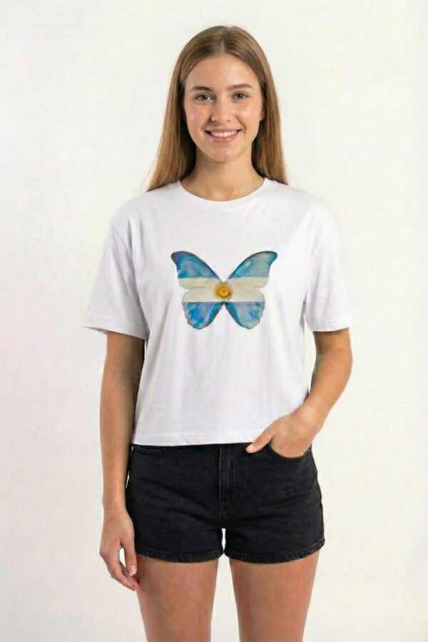Remera Boxy Jersey 2-3-4 Mariposa En El Medio En DTF Argentina