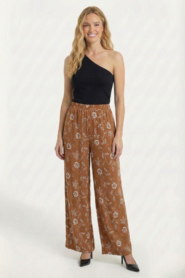 Palazzo Cey Puffing Floreana