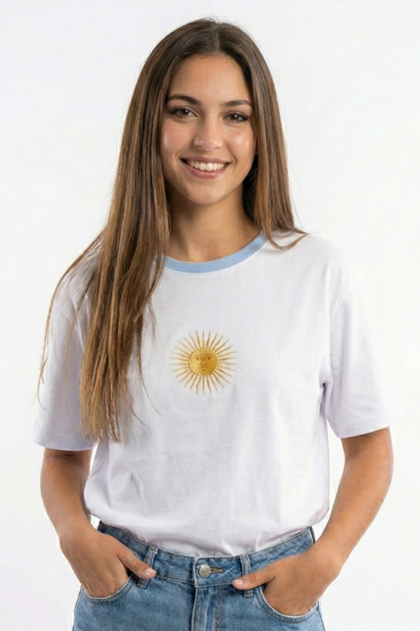 Remera Boxy Sol De Mayo DTF En El Medio SOLCITO