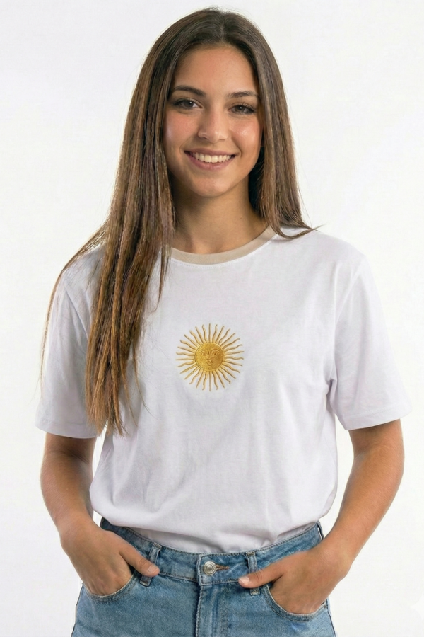 Remera Boxy Sol De Mayo DTF En El Medio SOLCITO