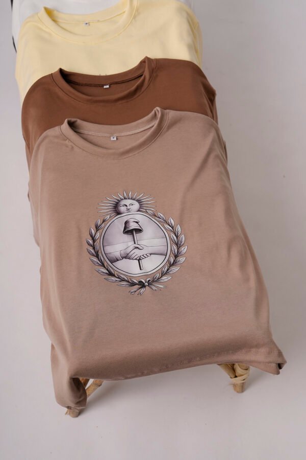 Remera Boxy Ribb Escudo Argentina En El Medio DTF "ESCUDO"