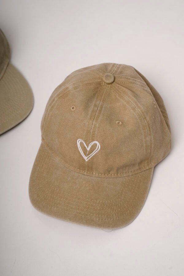 Gorra Corazon Bordada "CORA"
