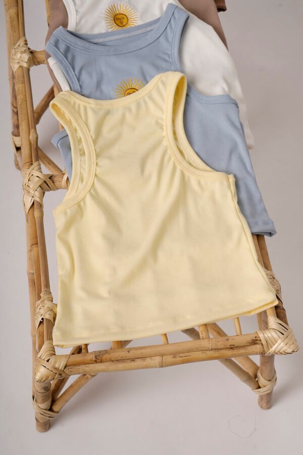 Top Basico Ribb Sol De Mayo Bordado En El Medio "LISETTE"