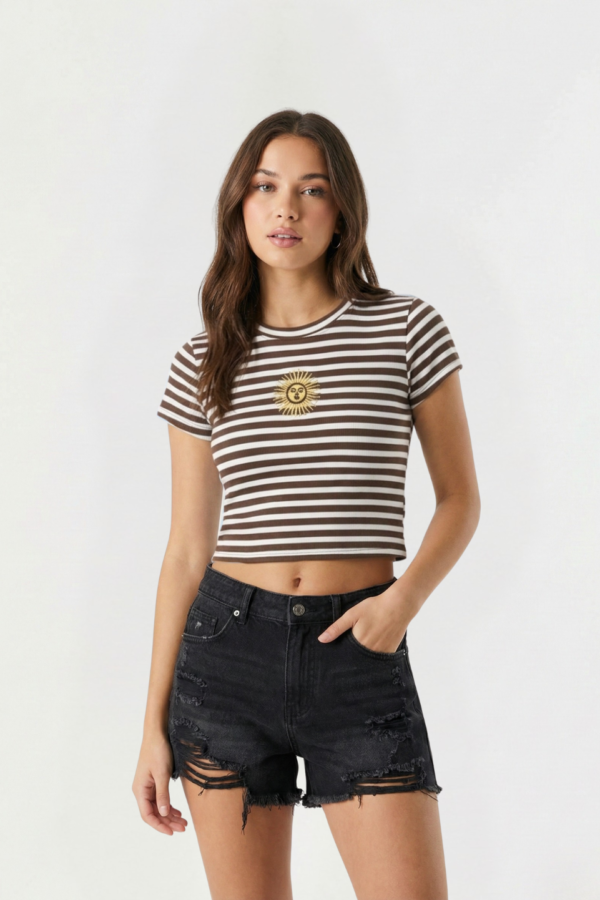 Remera Baby Tee Morley Rayado Sol De Mayo Bordado "GINA"