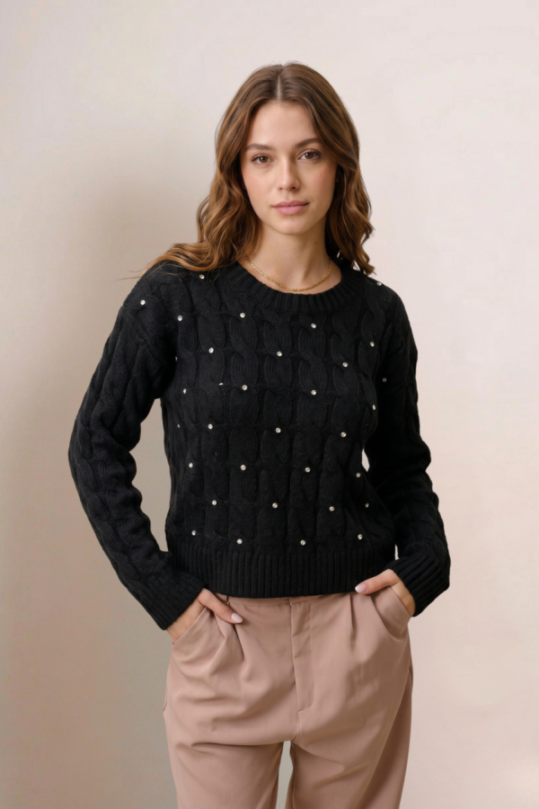 Sweater Corto Con Tachas Todo El Cuerpo "SIDNEY"