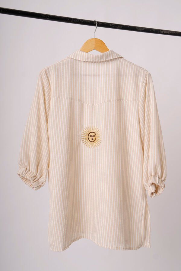 Camisa Larga Lino Rayado Manga Fruncida Sol Bordado "DELTA"