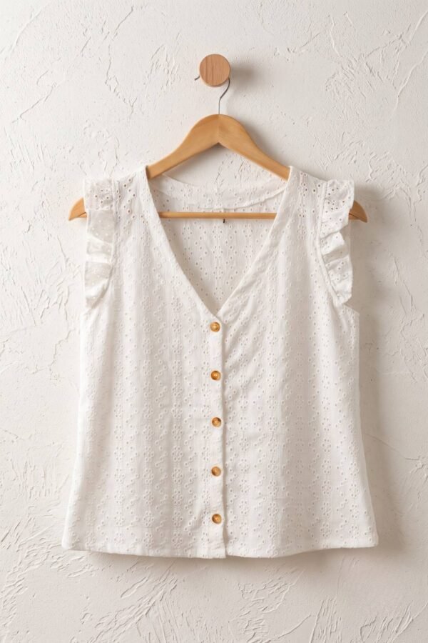 Musculosa Volado Con Botones Broderie Crep "BULMA"