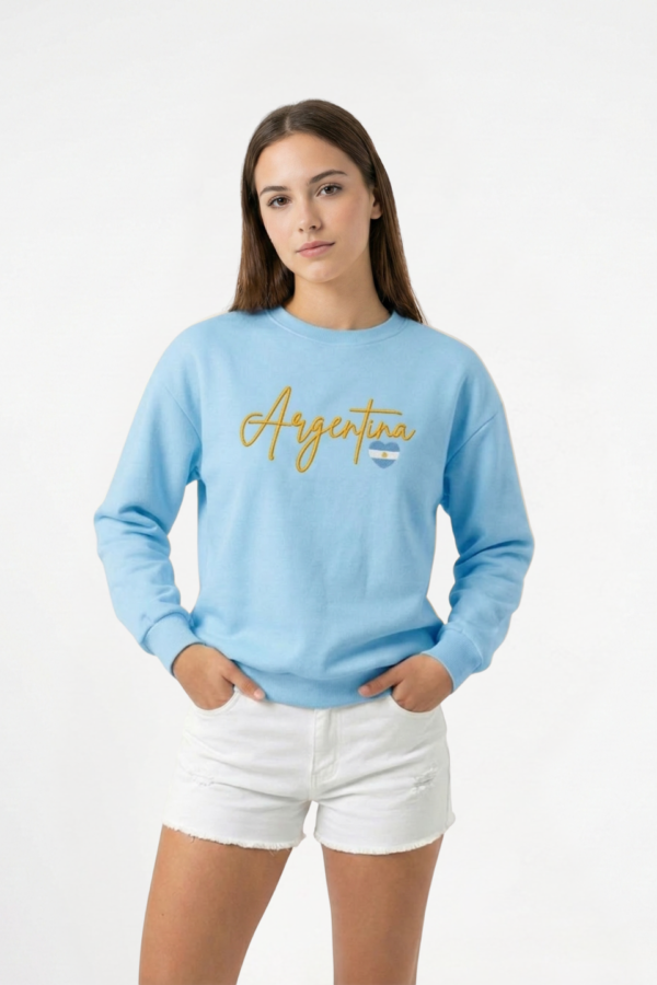 Buzo Frisado Cuello Redondo Argentina Y Corazon Bordado "GENTINA"