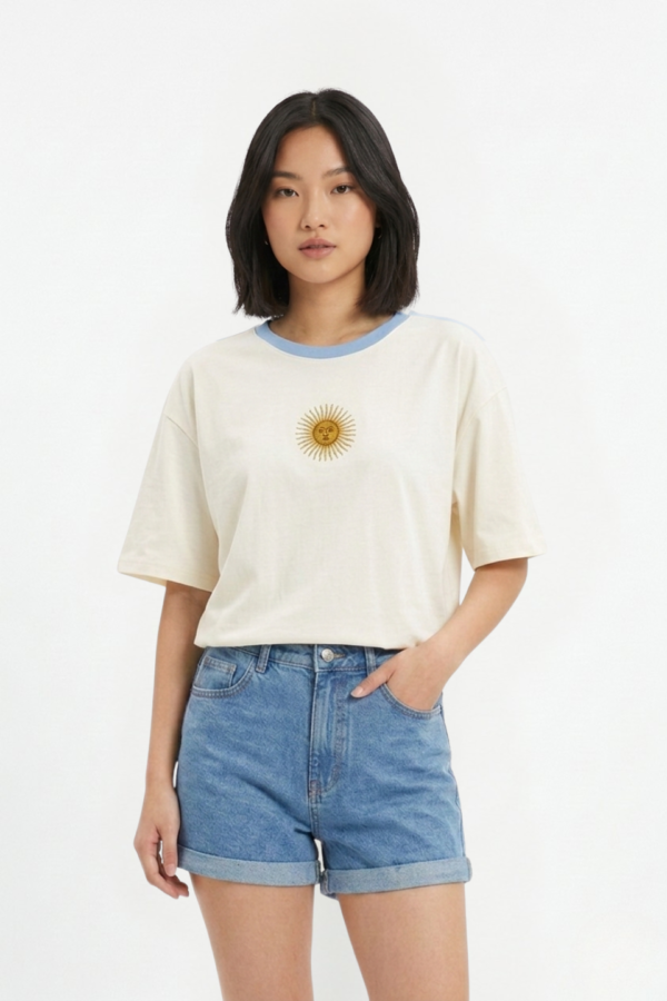 Remera Algodon Jersey 24/1 Sol De Mayo En El Medio Bordado "INTI"