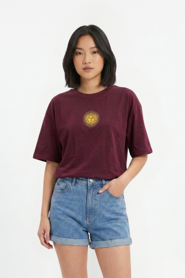 Remera Algodon Jersey 24/1 Sol De Mayo En El Medio Bordado "INTI"