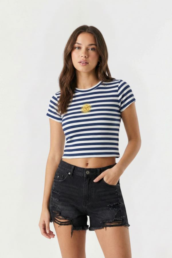 Remera Baby Tee Morley Rayado Sol De Mayo Bordado "GINA"